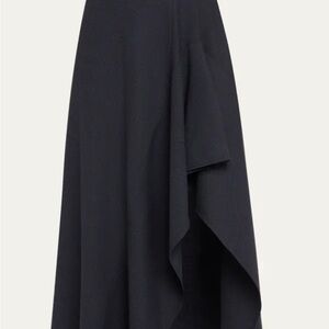 Asymmetrical blue midi skirt.